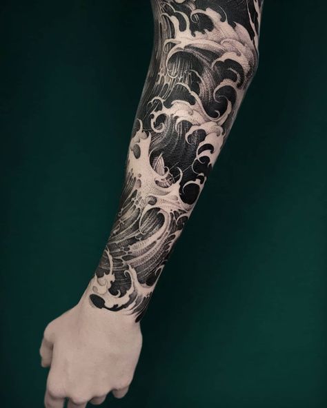 Japanese Waves Tattoo Sleeve, Japanese Traditional Waves Tattoo, Japanese Tsunami Tattoo, Blackwork Water Tattoo, Japanese Tattoo Yakuza, Water Japanese Tattoo, Traditional Japanese Water Tattoo, Yakuza Arm Tattoo, Waves Blackwork