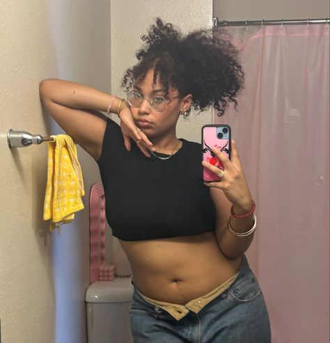 Pudgy Stomach, Pudgy Body Type, Belly Aesthetic, Soft Belly, Body Positive Photography, Body Types Women, Love My Body, Diy Clothes Life Hacks, Body Picture