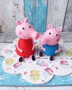 Pegga Pig, Peppa Pig Halloween Costume, George Pig Cake, Tractor Birthday Cakes, Peppa And George, Greta Gris, Peppa Pig Cake Topper, Pepper Pig, Peppa Pig Birthday Cake