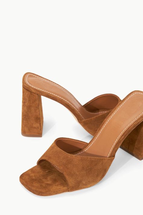 STAUD SLOANE HEEL TAN SUEDE Brown Leather Heels, Beautiful Heels, Northern Soul, Sandal Platform, Tan Heels, Heel Caps, Kinds Of Shoes, Wedge Sneakers, Tan Suede