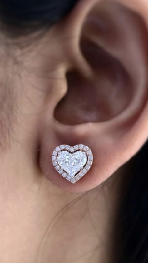 Diamond Earrings Indian Daily Wear, Diamond Earrings Indian, Diamond Heart Earrings, Dope Jewelry Accessories, Real Diamond Earrings, Diamond Pendants Designs, Diamond Earrings Design, Diamond Pendant Sets, Diamond Necklace Designs