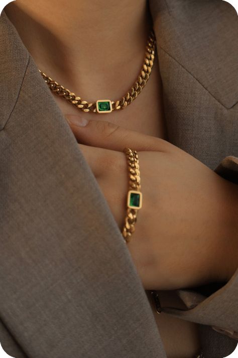 Emerald Gold Jewelry, Cuban Jewelry, Emerald Bracelets, Emerald Chain, Emerald Choker, Emerald Green Jewelry, Gold Statement Jewelry, Golden Jewellery, Cuban Chains