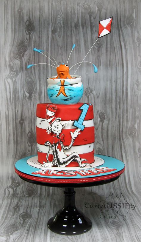 Dr Suess Cakes, Cat In The Hat Cake, Dr Seuss Cake, Doctor Suess Birthday, Cat In The Hat Party, Cake Decorating Kit, Dr Seuss Birthday Party, Hat Cake, Seuss Party