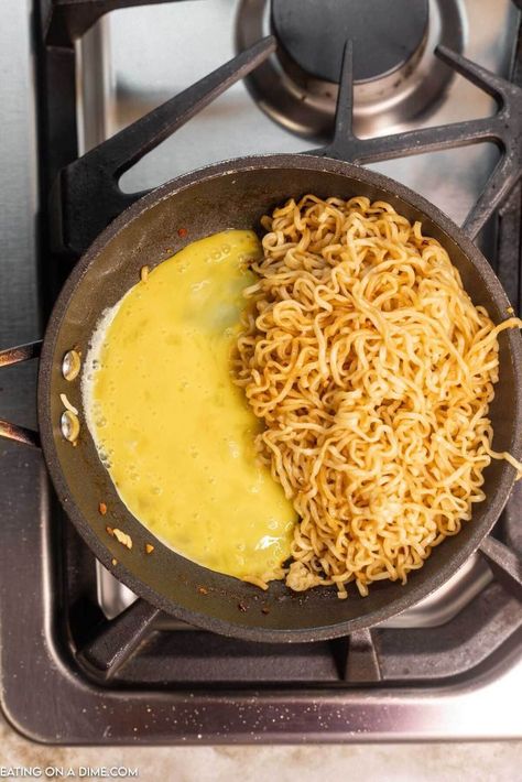 Raman Noodles Seasoning, Low Sodium Ramen, Low Sodium Ramen Seasoning, Tiktok Ramen, Ramen Noodle Recipes Tik Tok, Tik Tok Ramen Noodles With Egg, Ramen Noodle Recipes Videos Tiktok, Healthy Ramen Noodle Recipes, Healthy Ramen Noodles