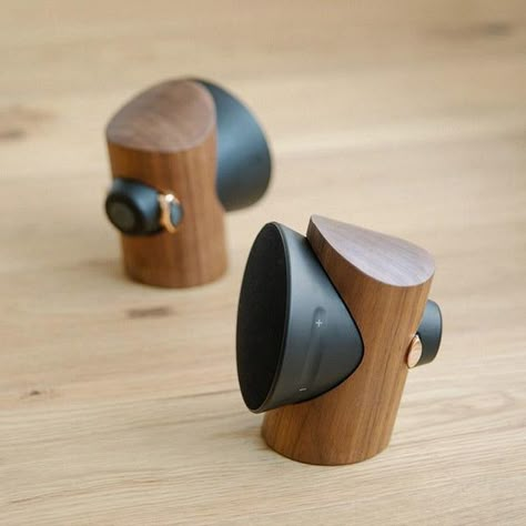 Bluetooth Speakers Design, Wood Speakers, Wooden Speakers, Bt Speaker, Speaker Projects, Portable Bluetooth Speakers, Music Time, Sound Speaker, Speaker Box