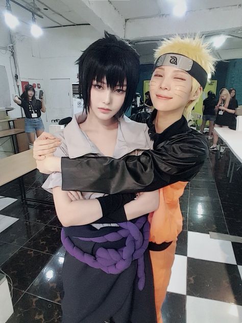 Naruto e Sasuke Boruto Rasengan, Haikyuu Cosplay, Sasuke Cosplay, Cosplay Naruto, Cosplay Boy, Sasuke X Naruto, Naruto Cosplay, Male Cosplay, Naruto Anime