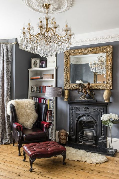 Hollywood Glamour – Priceless Magazines Victorian Homes Interior, Victorian House Interiors, Victorian Interior Design, Glamour Home, Victorian Living Room, Dark Living Rooms, Victorian Home Decor, Victorian Interior, Victorian Interiors