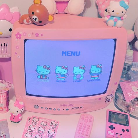 Hello Kitty Tv, Hello Kitty Computer, Aesthetic Tv, Tv Setup, Tv Ideas, Crt Tv, Soft Kidcore, Kids Fever, Nick Nacks