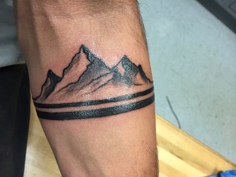 Moutain Tattoos, Forearm Band Tattoos, Forarm Tattoos, Wrist Tattoos For Guys, Inspiration Tattoos, Arm Band Tattoo, Cool Small Tattoos, Mountain Tattoo, Small Tattoos For Guys