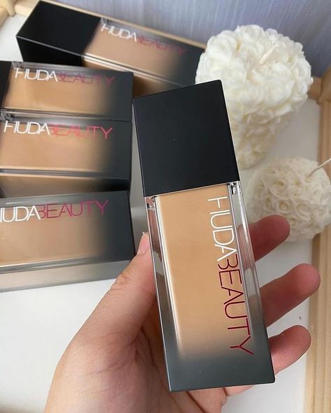 Huda Beauty Faux Filter Foundation 😍 Make sure you follow us😍 Shop Now from Our Website www.theglamourrose.com Link in Bio SHIPPING ALL OVER INDIA 🇮🇳 For Queries & Orders Please Call/DM - 8368096921 OR WhatsApp -8368096921 [ hudabeauty , Foundation , makeup, faceglow , beauty ] Huda Beauty Foundation, Best Foundation Makeup, Huda Beauty Makeup, Foundation Makeup, Best Foundation, No Foundation Makeup, Huda Beauty, Beauty Make Up, Girly Girl