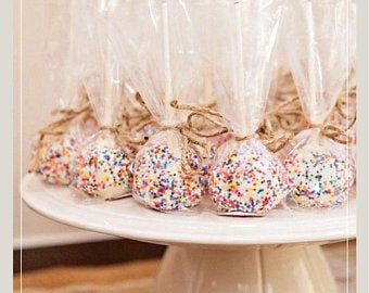 Short clear cake pop bags | Etsy Cake Pop Display, Cake Pop Favors, How To Make Toffee, Unicorn Cake Pops, Pink Cake Pops, Cake Pop Displays, Pop Bag, Wedding Cake Pops, Doughnut Shop