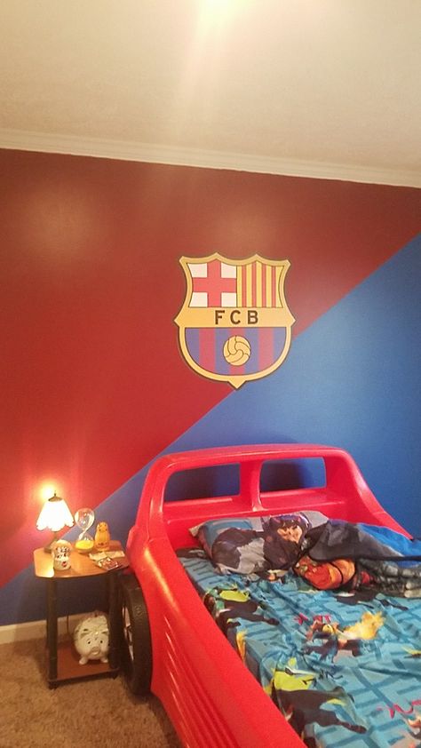 Barcelona soccer room Soccer Room, Barcelona Soccer, Old Room, Boy's Room, Boy Room, Toddler Bed, Barcelona, First Love, Soccer