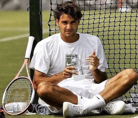 Tennis Wimbledon, Tennis Photography, Tennis Photos, Tennis Aesthetic, Wimbledon Tennis, Tennis Legends, Tennis Life, Tennis World, Tennis Tournaments