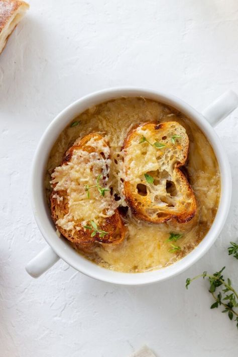 Gordon Ramsay French Onion Soup French Onion Soup Gordon Ramsay, Gordon Ramsay French Onion Soup, Gordon Ramsay Soup Recipes, Gordon Ramsay Home Cooking, Gordon Ramsay Dishes, Gordon Ramsay Recipe, Chef Gordon Ramsay, Onion Soup Recipes, French Onion Soup Recipe