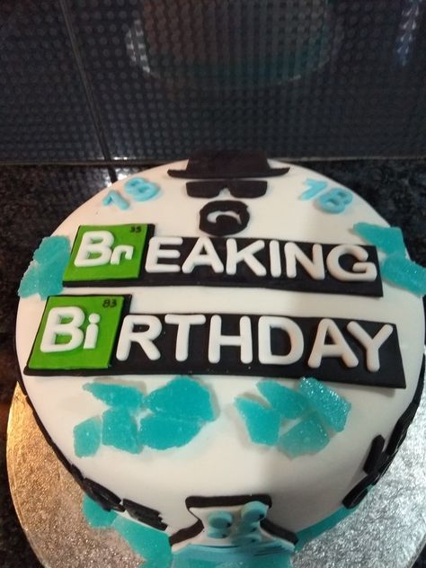 Breaking Bad Recipes, Breaking Bad Cake Ideas, Breaking Bad Cake, Breaking Bad Birthday, Bad Cake, Bad Birthday, Breaking Bad Party, Breaking Bad Meme, Beaking Bad