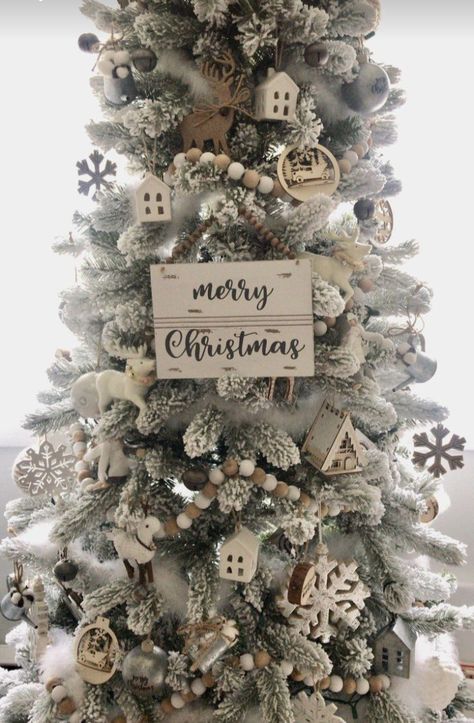 Raz Imports Christmas Trees 2022, Christmas Winter Wonderland Theme Tree, Grey Walls Christmas Decor, Wintery Christmas Tree, Christmas Trees Ideas 2023, White Gold And Wood Christmas Tree, Candy Theme Pencil Tree, Burlap And White Christmas Tree, Wood And White Christmas Tree