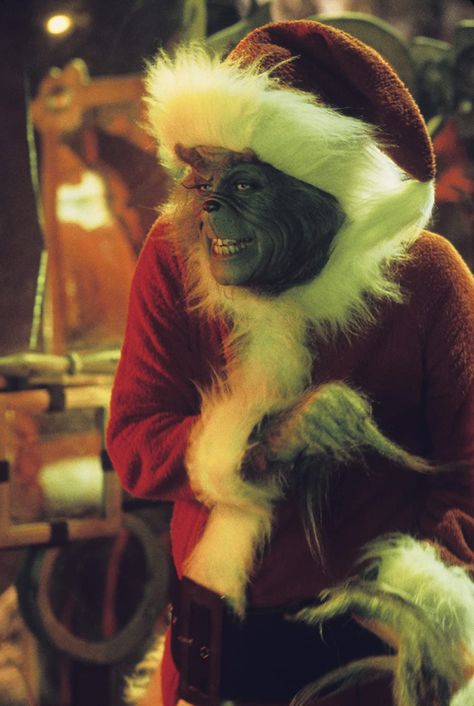 The Grinch 2000, Immagini Grinch, Warm Halloween Costumes, O Grinch, Funny Christmas Wallpaper, The Sweetest Thing Movie, Christmas Wallpaper Iphone Cute, Funny Christmas Movies, The Grinch Movie