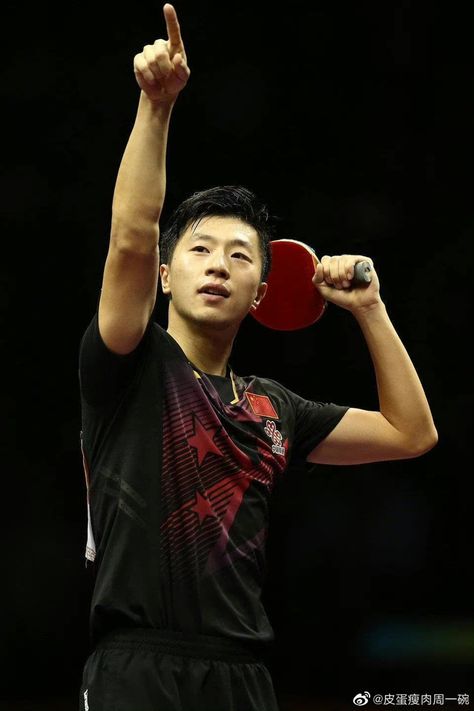 Ma Long Table Tennis, Table Tennis Wallpaper, Table Tennis Poster, Tennis Wallpaper, Table Tennis Player, Tennis Posters, Sports Drawings, Tennis Photos, Photoshop Pics