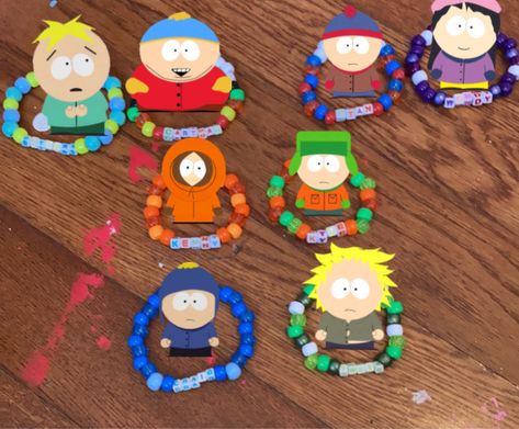 South Park Friendship Bracelet, South Park Clay Bead Bracelet, South Park Craft Ideas, Kandi Bracelets South Park, Southpark Bracelet, South Park Jewelry, South Park Diy Crafts, Kenny Bracelet, Kandi South Park