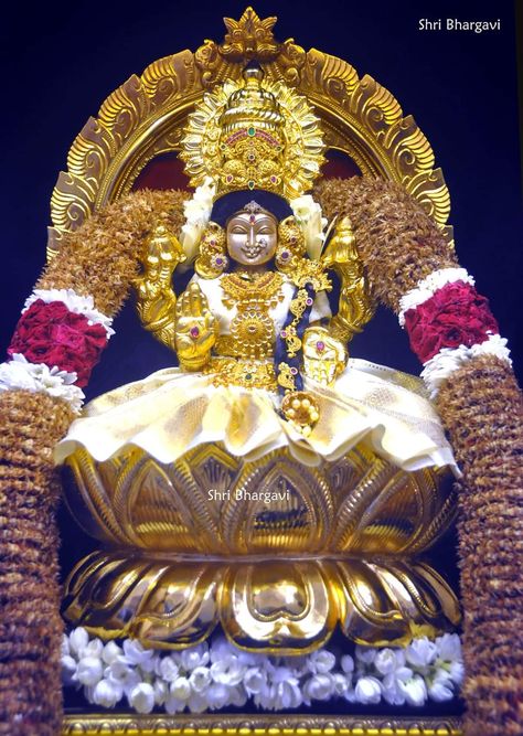 Vara Lakshmi Devi Images Hd, Padmavathi Thayar Images, Vara Mahalakshmi Images, Vara Lakshmi Devi Images, Cardamom Garland, Lakshmi Devi Images, Sri Ram Photos, Temple Plan, Clay Ganesha