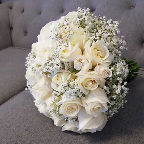 Roses And Gypsophila Bouquet, White Roses And Gypsophila, Prom Bouquet, Gypsophila Bouquet, Elegant Wedding Bouquets, Rustic Glam Wedding, Gold Bouquet, Rose Bridal Bouquet, Wedding Bouquets Bride