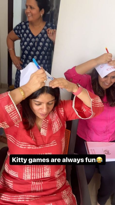 reenawaliac | Mere to overlap hi ho gayi smileys😂 #kittyparty #kittygames #funnyreels #viralreels #instagood #explore #latest | Instagram Diwali Games For Party, Diwali Party Games, Diwali Games, Tambola Game, Diwali Party, Family Fun Games, Kitty Games, Latest Instagram, Cat Party