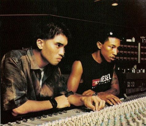 The Neptunes. Been following Pharrell and Chad for 14 years. Incredible duo. Geniuses. The Neptunes, Chad Hugo, Hip Hop Producers, Gangster Rap, Rap Beats, Real Hip Hop, Music Producers, Rap Artists, Daft Punk