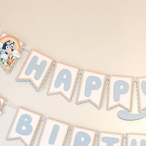 EllaDesignedParties on Instagram: "🎈🎉🐾🌈🌸 Custom Bluey Banner for a very special little girl. Happy 4th Birthday Aurora! I love the colors in this order, pastel rainbows accented with flowers, it’s cute, chic, and stylish for a character themed party! Thank you @marleyjohnson Thank you for allowing me to design and style your party decorations for your sweet daughter! ➡️Swipe to see this adorable party set up!! #elladesignedparties #etsyshop #etsymadelocal #etsy #customparty #customban Bluey Birthday Door Sign, Bluey Third Birthday Girl, Bluey Second Birthday Girl Theme, Bluey Banner, Bluey Birthday Banner, Bluey Party Decorations, Fiesta Bluey, Third Birthday Girl, Bluey Party