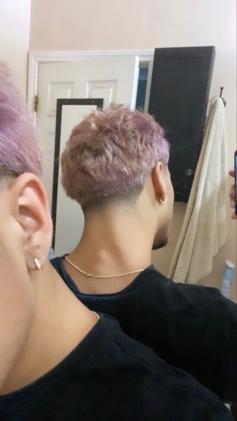 Pink Hair Guy, Groom Hair Styles, Purple Hair Highlights, Afro Hairstyles Men, Buzz Cut Hairstyles, Light Purple Hair, Dyed Hair Men, Fire Hair, Mens Hair Colour