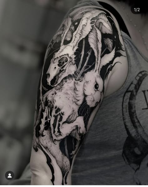 Siren Tattoo, Gothic Tattoos, Feminine Skull Tattoos, Feminine Tattoo Sleeves, Goth Tattoo, Wicked Tattoos, Witch Tattoo, Rabbit Tattoos, Creepy Tattoos