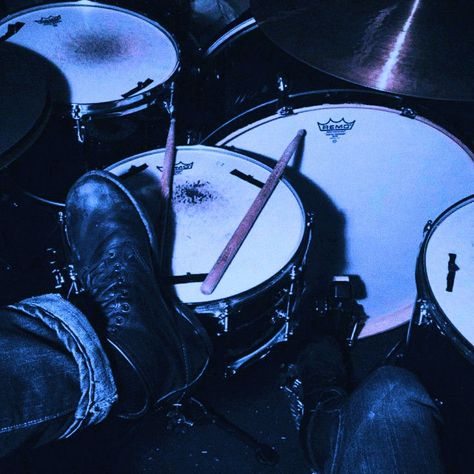 Punk Rock Aesthetic, Blue Aesthetic Dark, The Heist, Rock Aesthetic, Rockstar Aesthetic, Everything Is Blue, Punk Aesthetic, The Drums, Moodboard Aesthetic