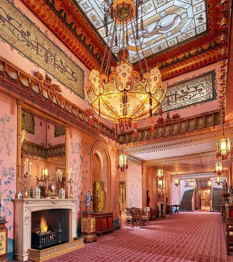 Royal Pavilion Brighton, Chinese Pavilion, Royal Pavilion, Chinese Wallpaper, Pavilion Wedding, Chinoiserie Decorating, European Architecture, Chinoiserie Style, Chinoiserie Chic