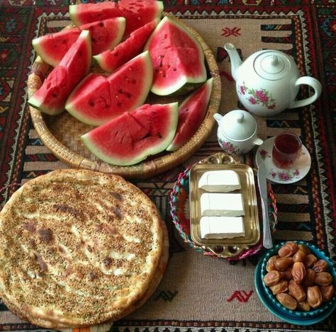 Arab Aesthetic, Iranian Food, Arab Culture, Photo Food, Persian Food, My Culture, Iftar, Pretty Food, Syria