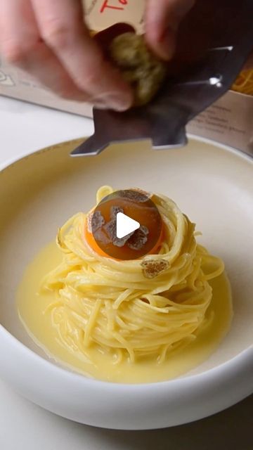 Danilo Cortellini on Instagram: "When the white truffle season begins at my credit card company they start to rub their hands 😂💵😭😭😭 . To all my chefs friend, please tell me if I am not the only one 🤌😁 . White truffle tagliolini with confit egg yolk, simplicity at its best 👌🙂. The full recipe is on the link in my bio if you want to try it. 🙏 The confit yolk is a lovely rich addition 👌 . #tagliolini #pasta #whitetruffle #truffle #lush #comfortfood #cheflife #expensive #recipeshare" Truffle Pasta, White Truffle, Not The Only One, Chef Life, Egg Yolk, One And Only, Truffles, The White, Comfort Food