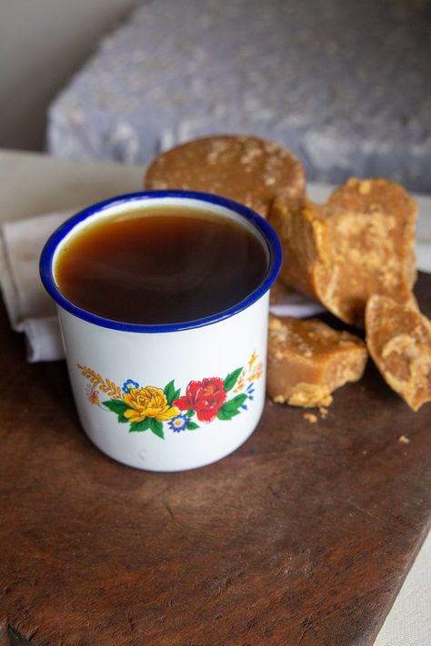 Costa Rican Breakfast- Everything You Need To Know Costa Rica Tea Recipe, Costa Rican Tea Recipe, Chocolate Tea Recipe, Costa Rican Breakfast, Costa Rica Food, Costa Rican Coffee, Gallo Pinto, Homemade Corn Tortillas, Breakfast Platter