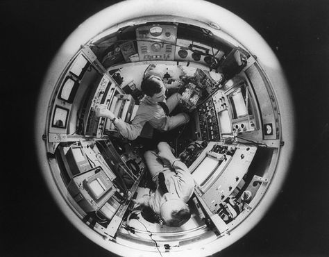 National Geographic Archives, Fisheye Photography, Mariana Trench, Marianas Trench, James Cameron, Daily Pictures, Historical Images, Arte Inspo, January 23