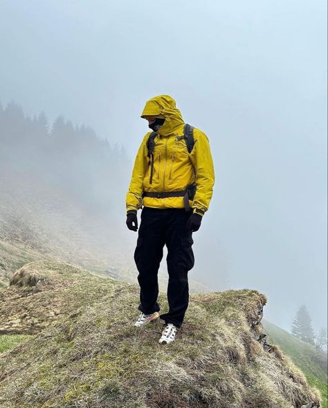 Trekking Outfit Men, Mens Hiking Outfit, Hiker Aesthetic, Hiking Outfit Men, Black Mask Aesthetic, Mountain Fashion, Trekking Outfit, Gorp Core, Hiking Fits