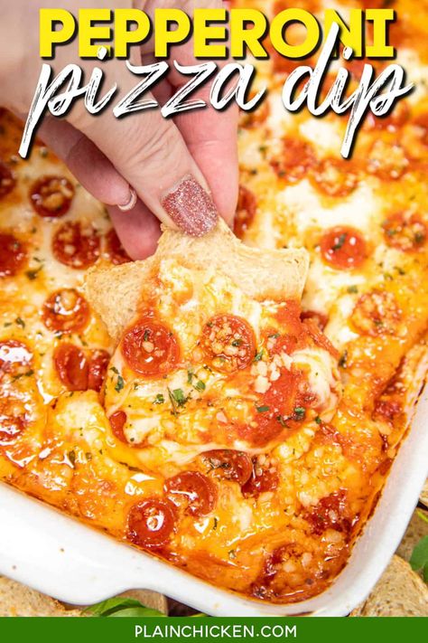 Pizza Dips, March Madness Party, Pizza Dip Recipes, Pepperoni Pizza Dip, Baguette Slices, Tailgating Food, Healthy Low Carb Snacks, Pizza Dip, Wheat Belly