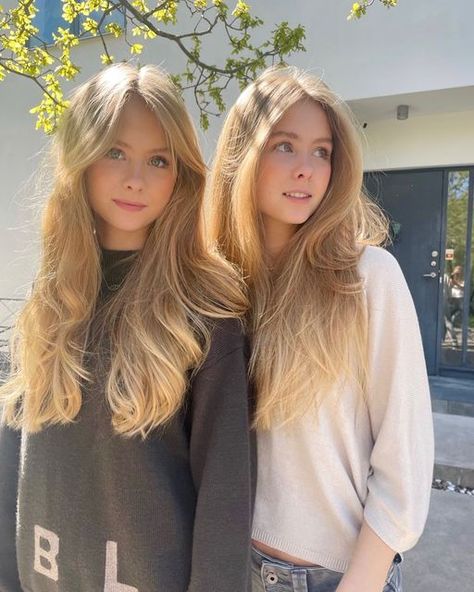 Full Bangs Long Hair, Elle Cryssanthander, The Olsen Twins, Barbie Hair, Curly Hair With Bangs, Instagram Style, Hair Reference, Beautiful Long Hair, Curled Hairstyles