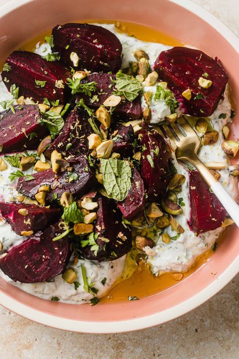 Earthy roasted red beets with herb-flecked yogurt and toasted pistachios make a wonderful weeknight dinner side dish. Red Beets Recipe, Roasted Beats, Red Beets Salad, Roasted Beets Recipe, Pistachio Salad, Pistachio Recipes, Vidalia Onion, Dinner Side, Onion Salad