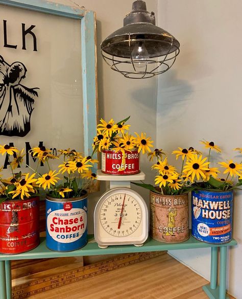 Decorating With Vintage Tins, Tin Decorating Ideas, Coffee Can Planter, Tin Can Decorations, Decor Vignettes, Memory Boards, Tin Decor, Folgers Coffee, Antique Booth Displays