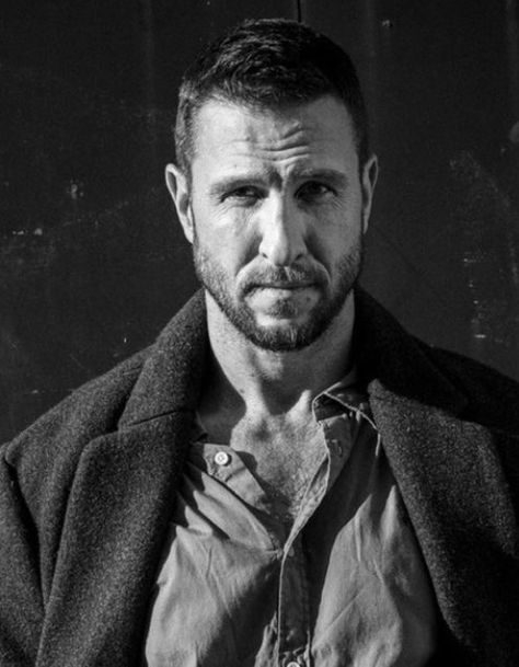 Mad Sweeney, Pablo Schreiber, Bad Boy Quotes, Mens Haircuts Short Hair, Beard Hairstyle, Weak In The Knees, American Gods, Muscular Men, Tom Hardy