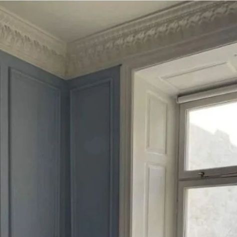 D-COR Norge ⚜ on Instagram: "Parma Grey fra Farrow & Ball og taklist Z108 fra D-COR. 👌🥰 📸 @anordicspace #soverom #soveromsinspirasjon #dcor #taklist #stukkatur #farrowandball #vakrehjemoginteriør" Parma Grey, April 7, Parma, Farrow Ball, Road, Grey, On Instagram, Instagram