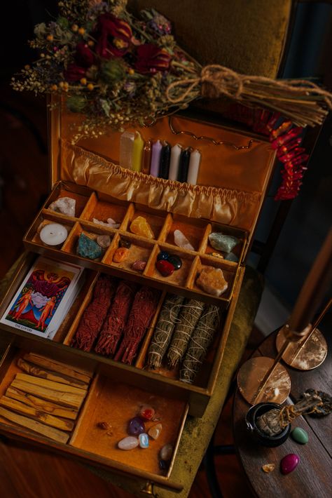 I used an old jewelry box and put all my witchy things inside of it! Jewelry Box Altar, Witch Boxes Ideas, Witchy Storage Ideas, Witchy Box Diy, Upcycled Jewelry Box Diy Ideas, Witchy Jewelry Box Diy, Witch Boxes Diy, Upcycled Jewelry Box Diy, Witchcraft Kit