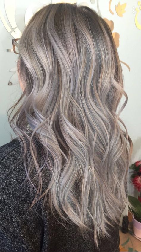 Ashy Red Hair, Silver Balayage, Grey Balayage, Hair Color Red Ombre, Grey Brown Hair, Balayage Hair Grey, Ash Balayage, Ashy Hair, Wigs For White Women