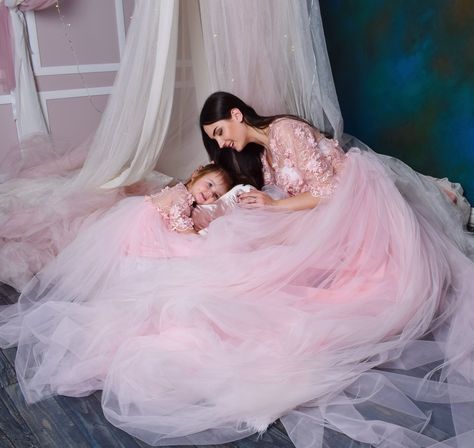 Mommy And Me Dress, Cloud Dress, Most Expensive Dress, Mother Daughter Photoshoot, Mom Daughter Outfits, Mommy Daughter Outfits, Daughter Dress, Daughter Outfits, Mother Daughter Fashion