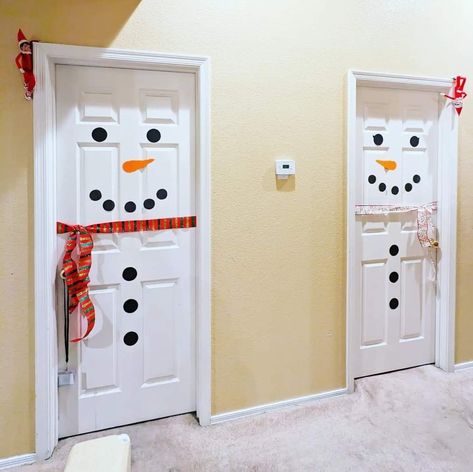 Elf Snowman, Shelf Door, Elf Ideas Easy, Elf Door, Awesome Elf On The Shelf Ideas, Snowman Door, Christmas Bucket, Elf Activities, Xmas Elf