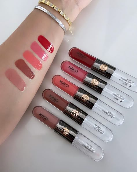 Review Kiko Milano Unlimited Double Touch Lip Gloss Kiko, Kiko Lipstick, Gloss Kiko, Make Up Kits, Alat Makeup, Lip Swatches, Fancy Makeup, Kiko Milano, Lip Glosses