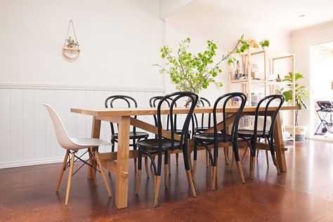 Extra Dining Room Seating - Folding Chairs, Bar Stools | Apartment Therapy Decorating Ideas Dining Room, Types Of Chairs, Melbourne Home, Entertaining House, Chic Modern Home Decor, House Guests, Weekend Cooking, Natural Living Room, Australia Melbourne