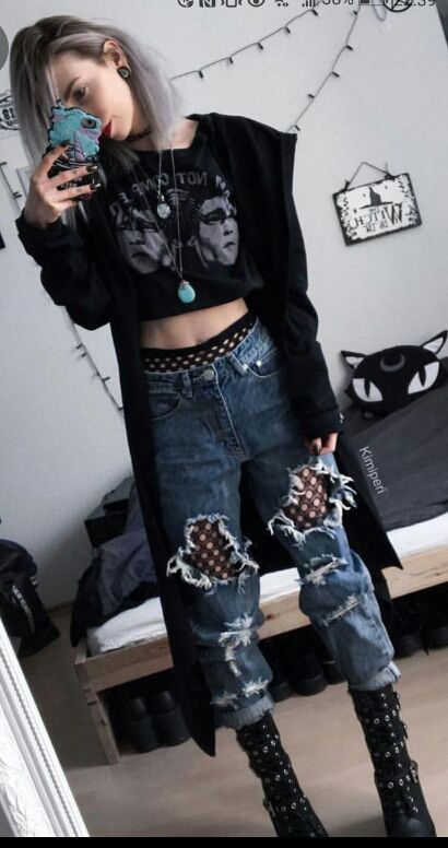 Outfit Emo, Emo Clothes, Look Grunge, Goth Outfit, Aesthetic Grunge Outfit, Tomboy Outfits, Emo Outfits, Goth Aesthetic, Punk Outfits